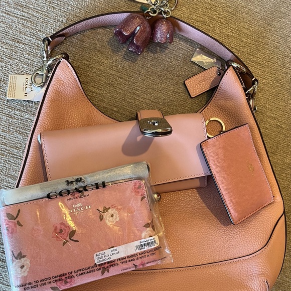 TODAY!! NWT! Coach Petal Pink Small Hobo 5 set- - Picture 12 of 14